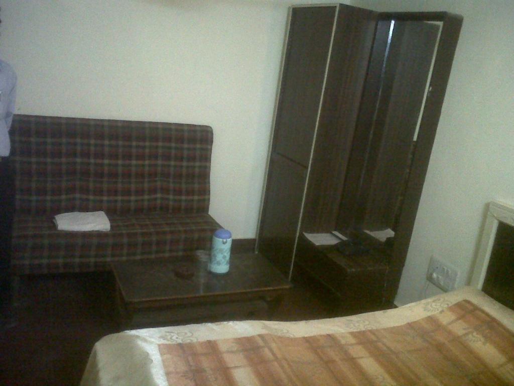Hotel Raj Deluxe Prayagraj Exterior photo